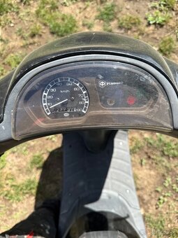 Predám skúter Piaggio Zip 50 - 5