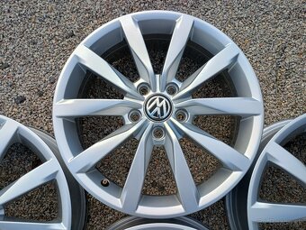 Alu disky originál VW Golf 7, 5x112 R17 - 5