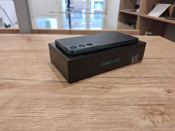 Samsung Galaxy S22 8/128GB - 5
