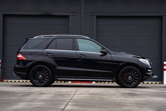 Mercedes-Benz ML 250 Bluetec 4Matic Bang&Olufsen - 5