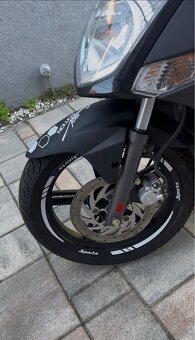 Kymco Agility City 125 - 5