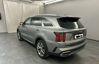 KIA Sorento 2.2 CRDi 4WD PLATINUM A/T - 5