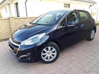 Peugeot 208 - 5
