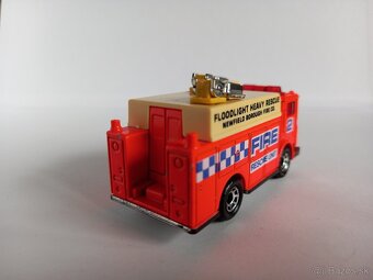 MATCHBOX - MACK AUXILIARI POWER TRUCK - POZRI DETAILNÉ FOTO - 5
