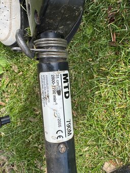 Krovinorez MTD 790 M – motorový - 5