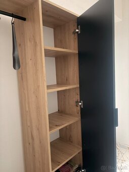 Predsieňová stena - 5