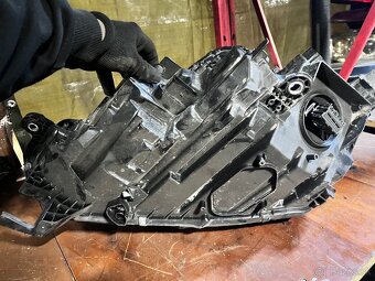 Skoda octavia 4pravy svetlomet - 5