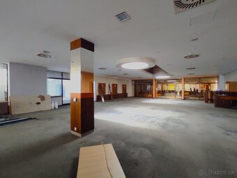 Kongresová sála, lobby, kuchyňa, jedáleň a príslušenstvo na  - 5