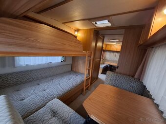 Fendt 530 - poschodová posteľ - 5