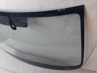 rozpredám sklá, tesnenia, lišty Octavia 3 - 5