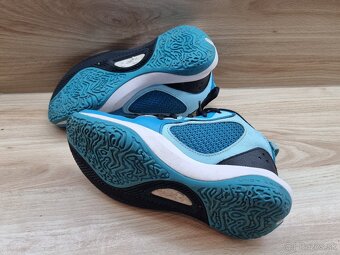 Under armour 37 , 5 - 5