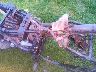 Rozpredám Yamaha xtz 750 Super Tenere - 5