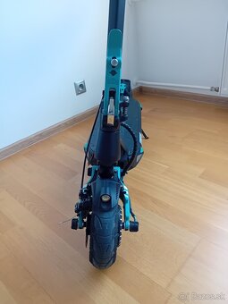 Predám elektrokolobežku Vsett 9+ - 5