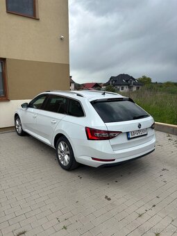 Škoda Superb Combi 2.0 TDI 4x4 - 5
