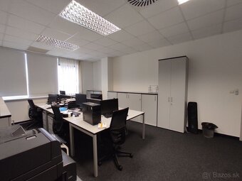 Administratívny celok 4 kancelárií 200m2, s terasou a parkov - 5