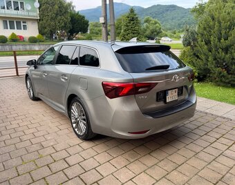 Toyota Avensis Combi 1.8i Valvematic - 5