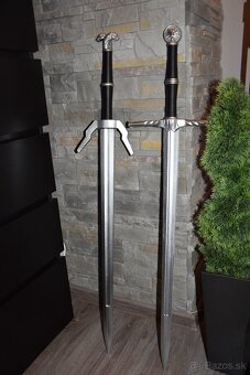Repliky mecov Zaklinac Witcher - 5