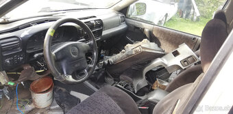 Rozpredam OPEL FRONTERA B 2,2 BENZIN 100KW - 5