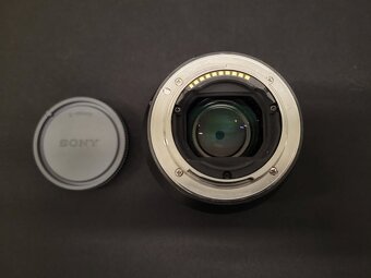 Sony FE 85mm f/1.8 - 5