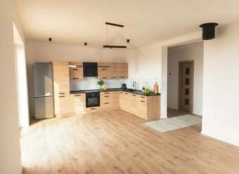 🏡 NA PREDAJ RODINNÝ DOM – OBEC SVINIA - 5