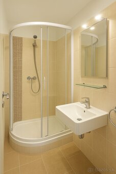 2 izbový byt v centre na Medenej ulici s balkónom - 5