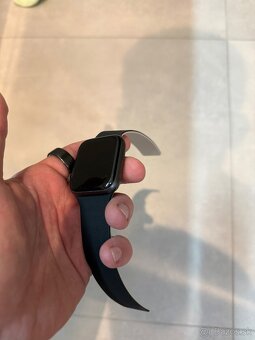 Apple Watch 4 (45mm) - 5