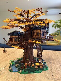 LEGO Ideas 21318 Dom na strome - 5