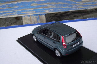 1:43 modely Ford - 5