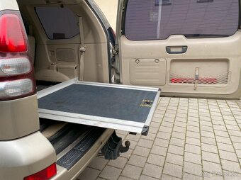 Výsuvná podlaha do kufra Toyota Land Cruiser 120 (2003-2009) - 5