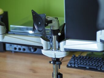 Stojan na 3 monitory Digitus DA-90363 - 5