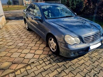 Predám mercedes c200 cdi rok 2006 - 5