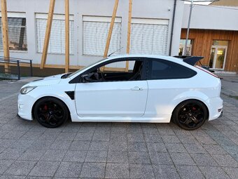 Ford Focus ST 2.5T - 5
