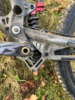 Predám celoodpružený bicykel specializet - 5