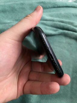 Predám iPhone XR 64 GB – 100 % zdravie batérie - 5