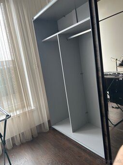 Šatníková skriňa 2,7m - 5