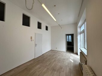 Kancelársky priestor v centre Trnavy  - 5
