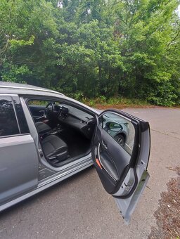 Toyota Corolla Combi 2.0 - 5