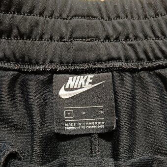 NIKE čierne športové teplákové nohavice tepláky joggers S - 5