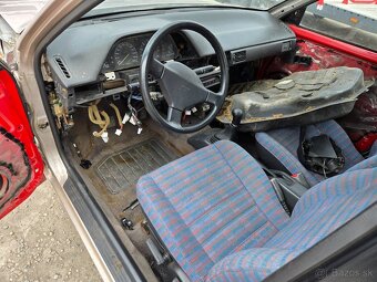 Rozpredám na diely _ mazda 323 BG - 5