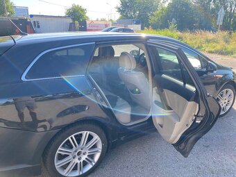 Toyota Avensis - 5
