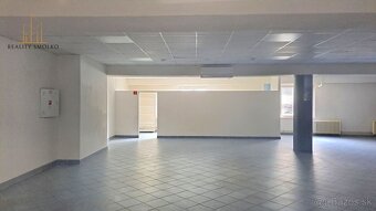 Obchodný priestor v centre mesta Humenné-prenájom - 5