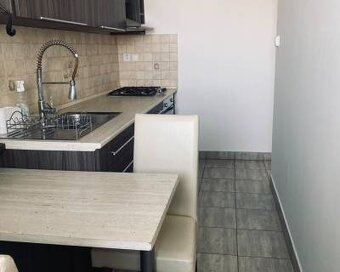 3 izb., čiastočne zariadený byt, Nové Zámky - 5