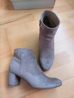 Prechodne cizmicky 38 - CCC - 5