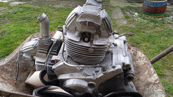 Ducati Monster 600 - 5
