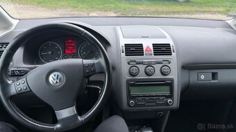 VW TOURAN 1,9 TDi DSG - 5