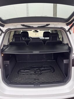 VW Touran R-Line TDI - 5