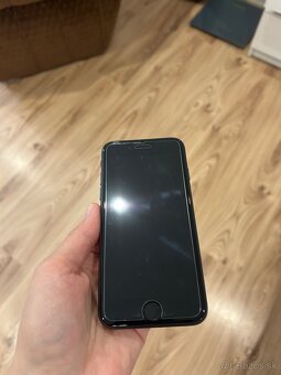 Predám iPhone 7 32GB - 5