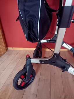 Pomocné chodítko pre seniorov -alu - 5