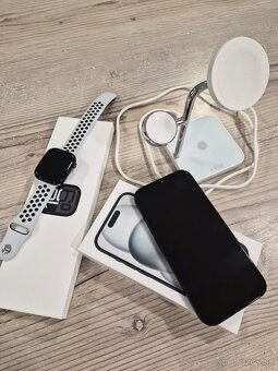 Predám iphone 15 265gb × apple watch 10 46mm - 5
