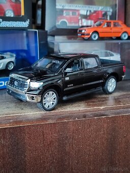 Toyota modely 1:32-1:43 - 5